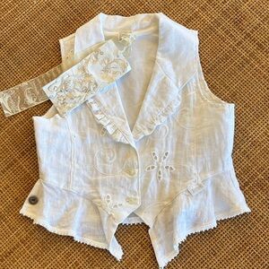 Jottum Netherlands Sweet White Linen Embroidered Sleeveless Vest NWT 8